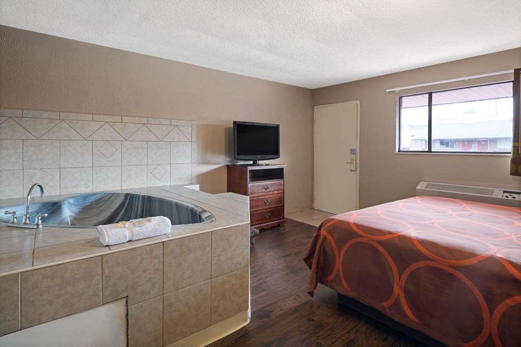 Rodeway Inn Youngstown Værelse billede